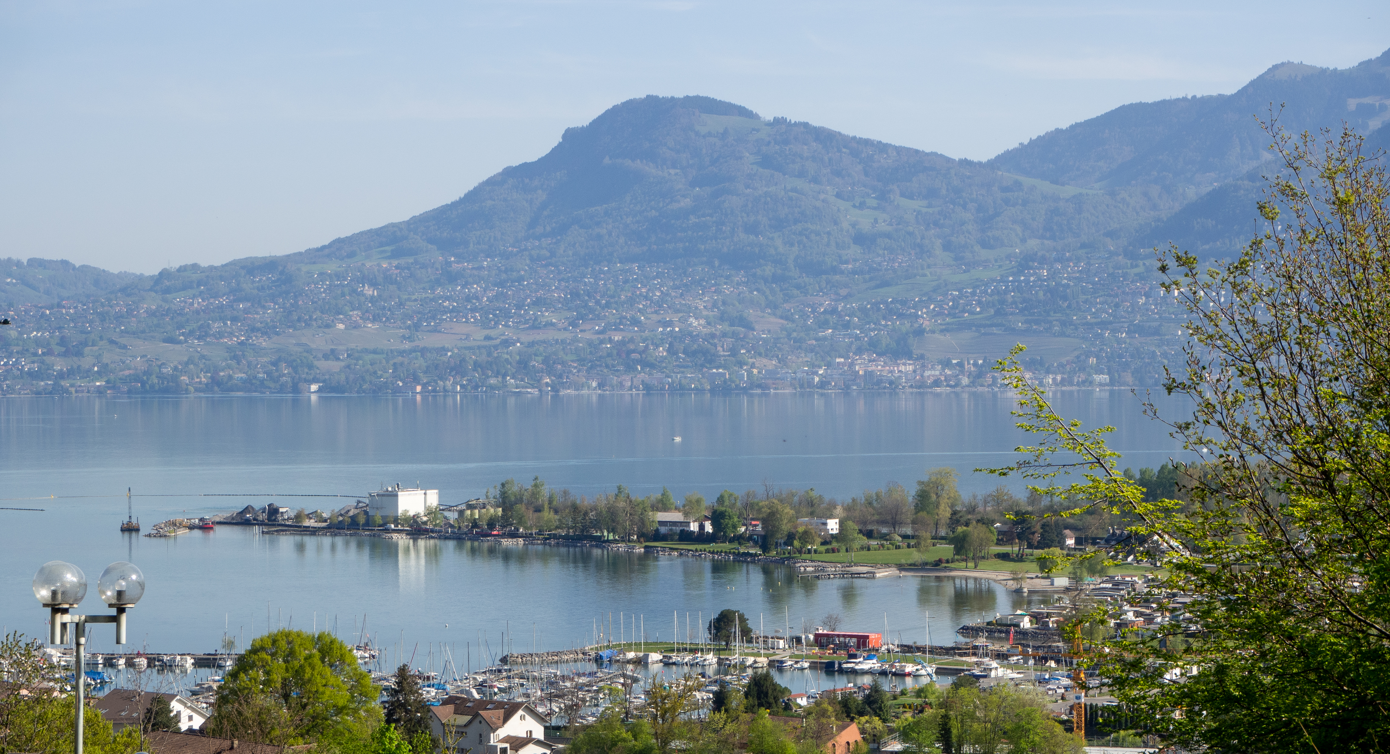 Appel à la prudence à Port-Valais, alors que le niveau du lac Léman ne cesse d'augmenter